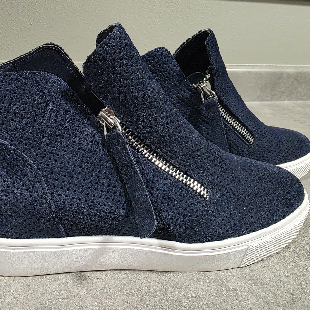 Steve Madden Click Wedge Sz 6 Navy